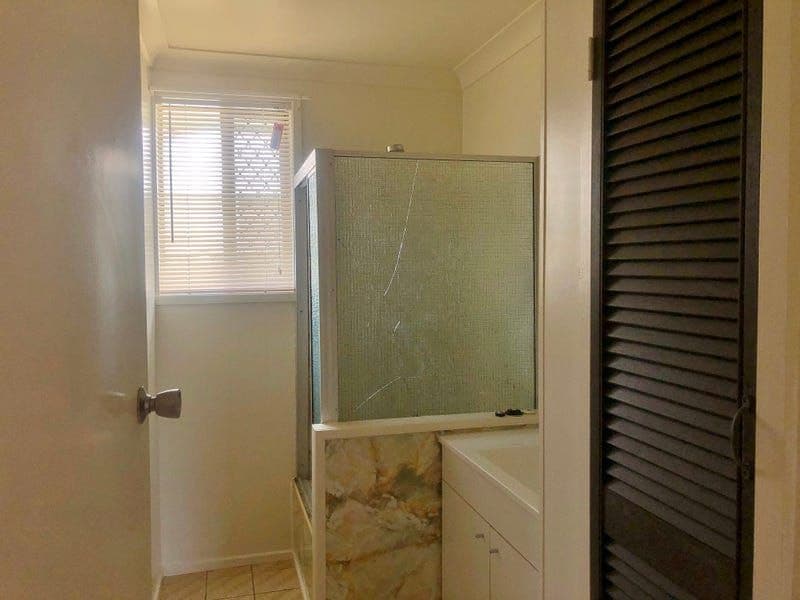 1 / 157 McCarthy Street, Avenell Heights, Avenell.. - Thumbnail 5