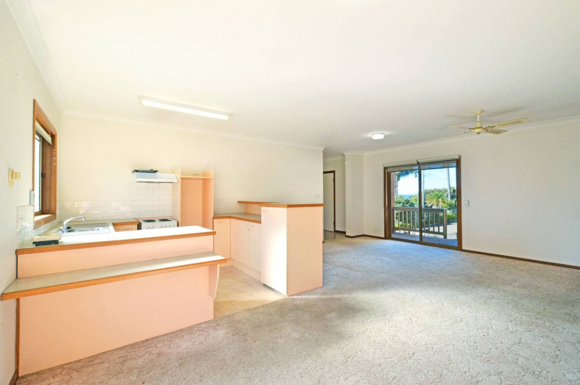Unit 1, 46-50 Wallaga Lake Road, Bermagui - Thumbnail 4