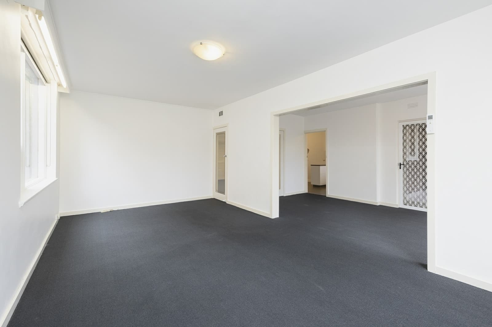 5/31 Dickens Street, ELWOOD, Elwood - Thumbnail 2