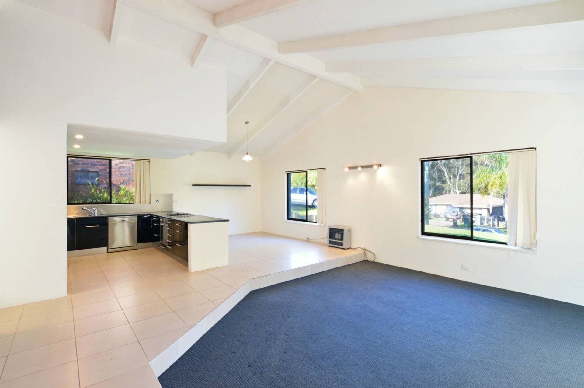 30 Goolara Avenue, Dalmeny - Thumbnail 2