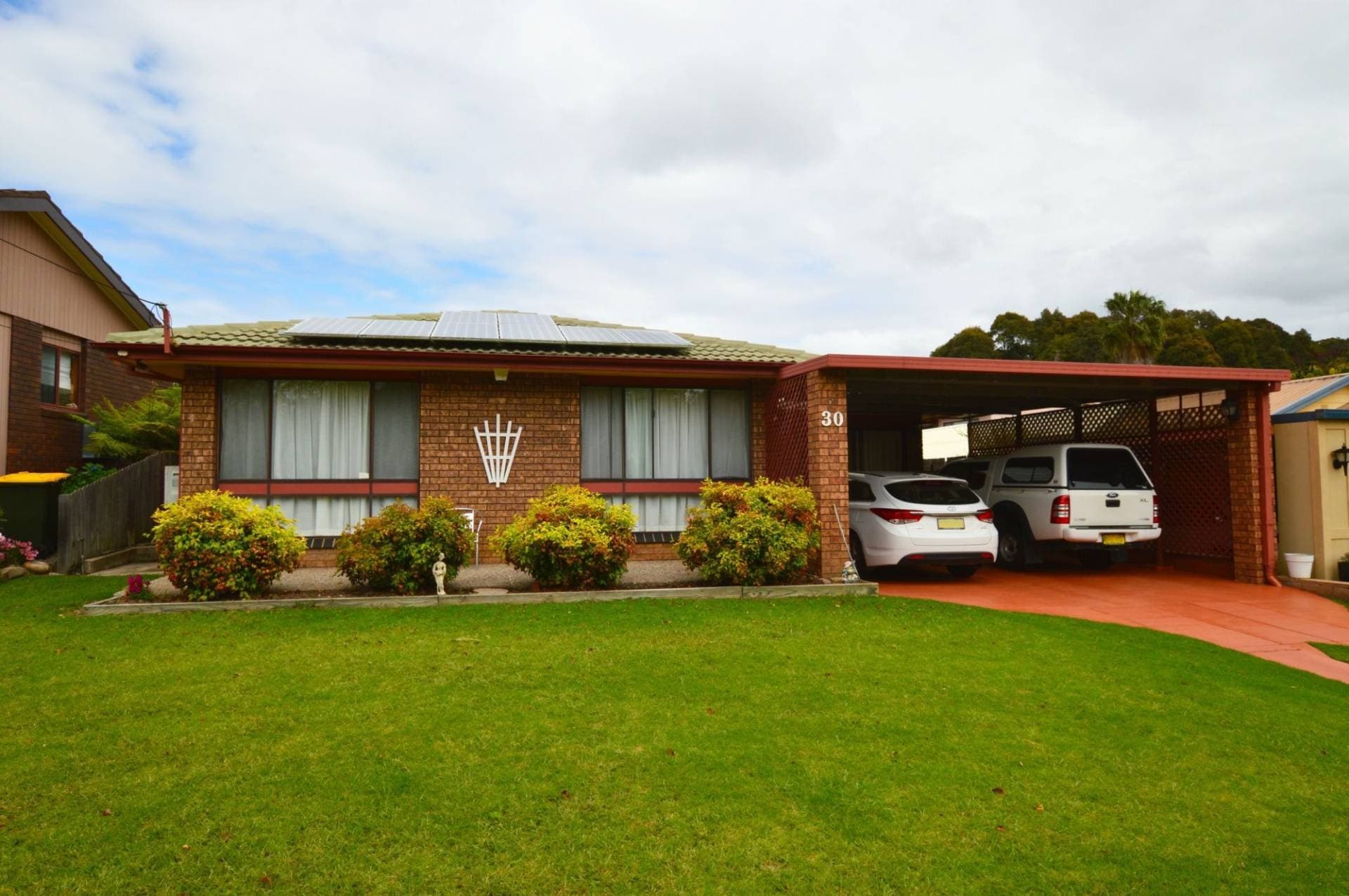 30 Lakeside Drive, Kianga - Image 1