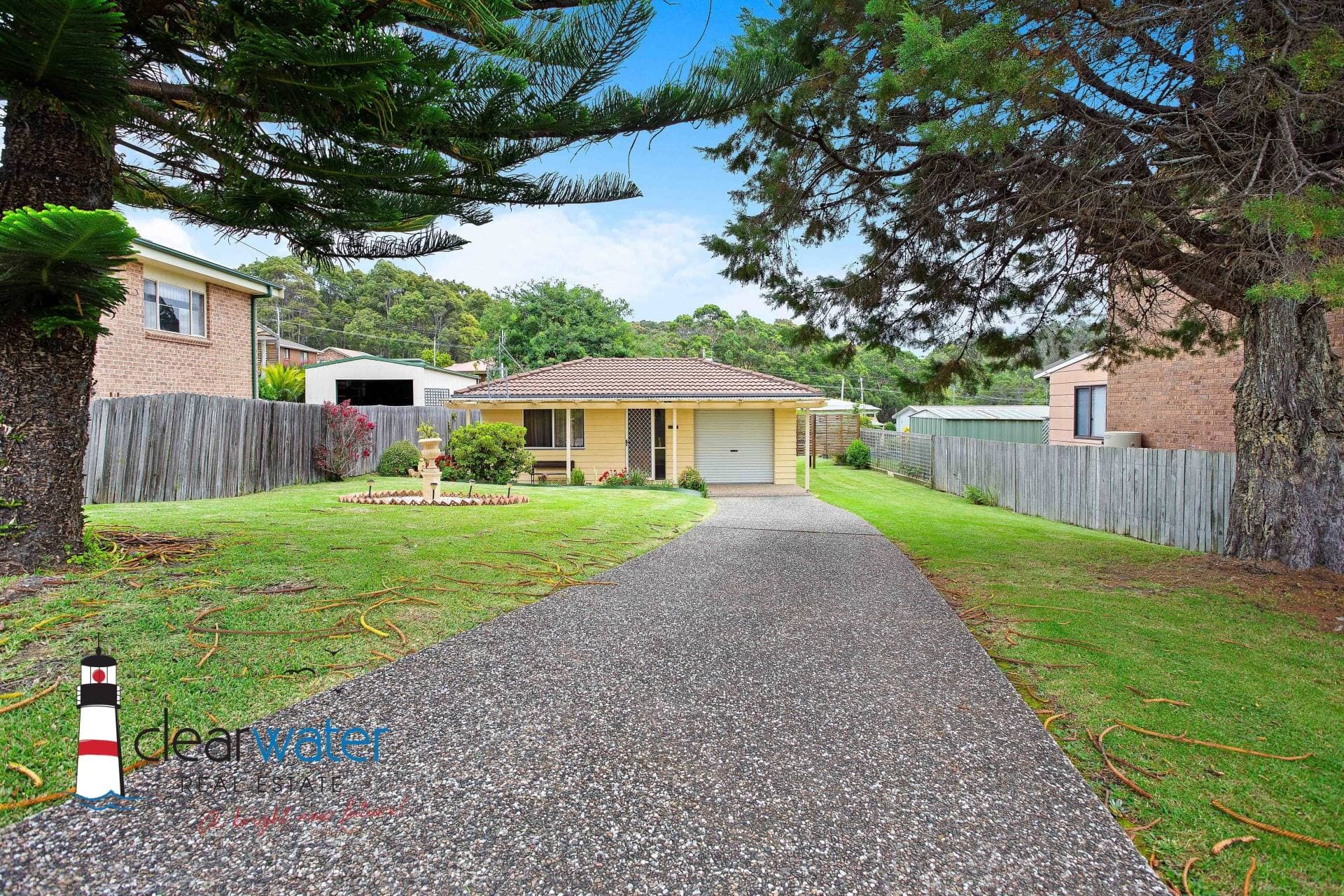 7 Hillside Cres, Kianga - Image 1