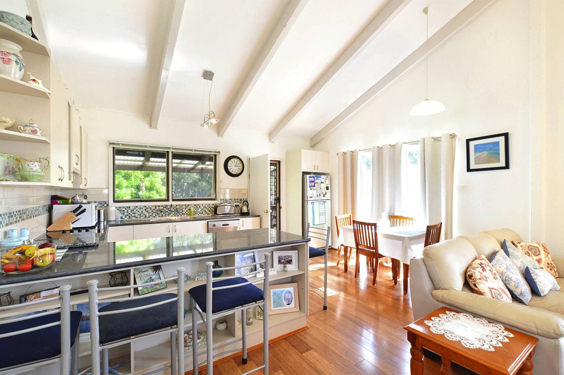 21 Thomson Pde, Dalmeny - Thumbnail 2