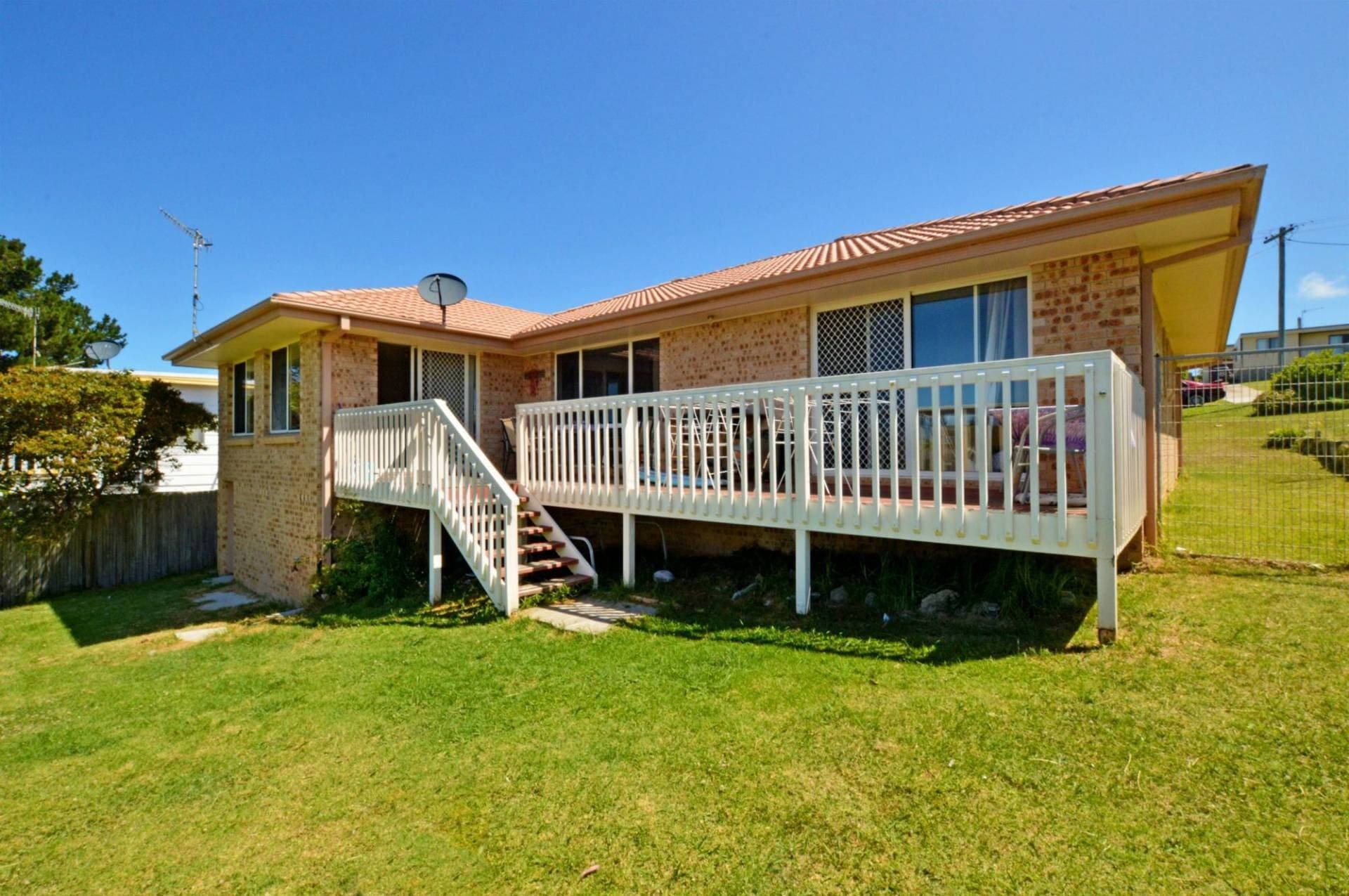 42 Cresswick Parade, Dalmeny - Thumbnail 2