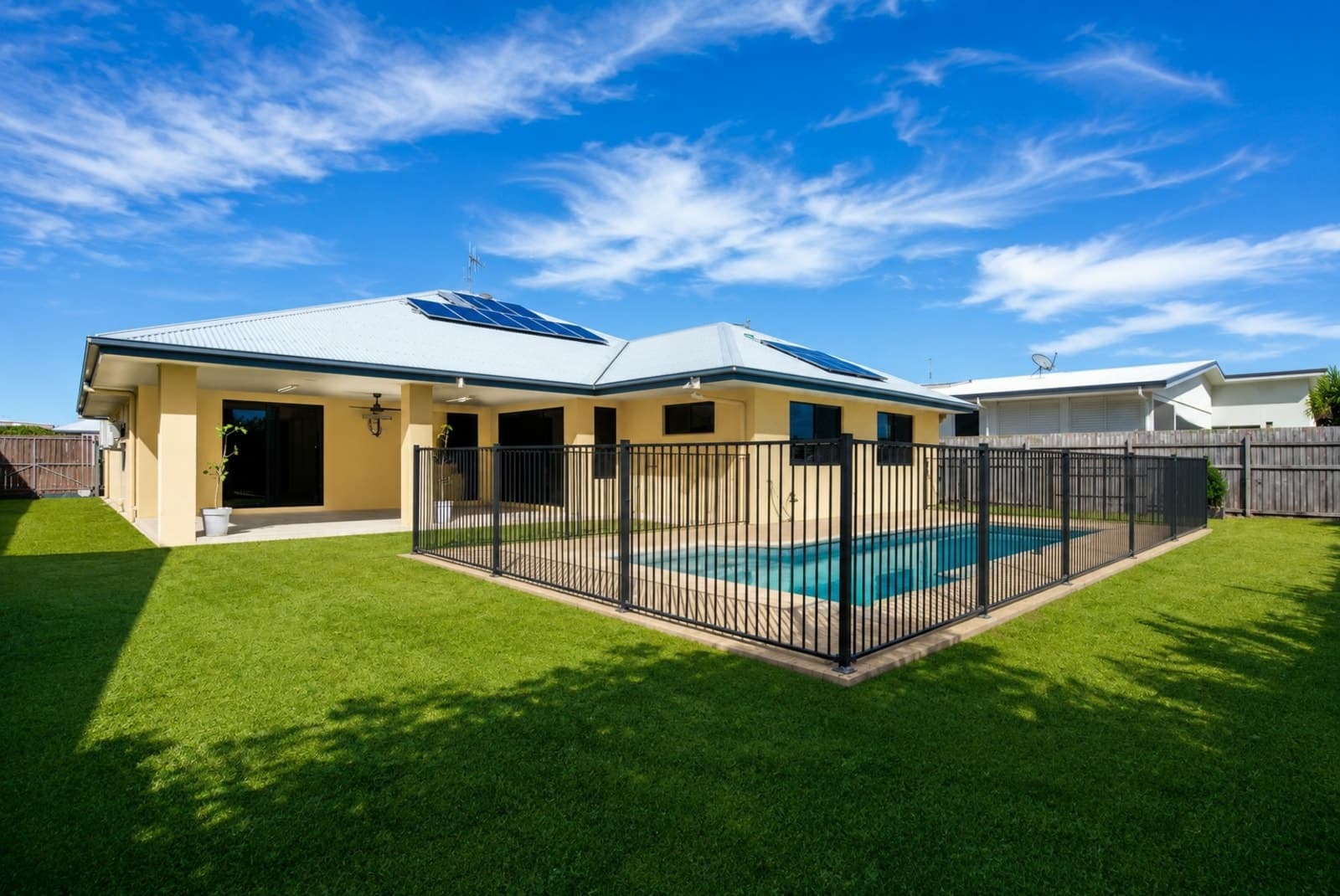 18 Chantilly Street,Bargara, Bargara - Thumbnail 2