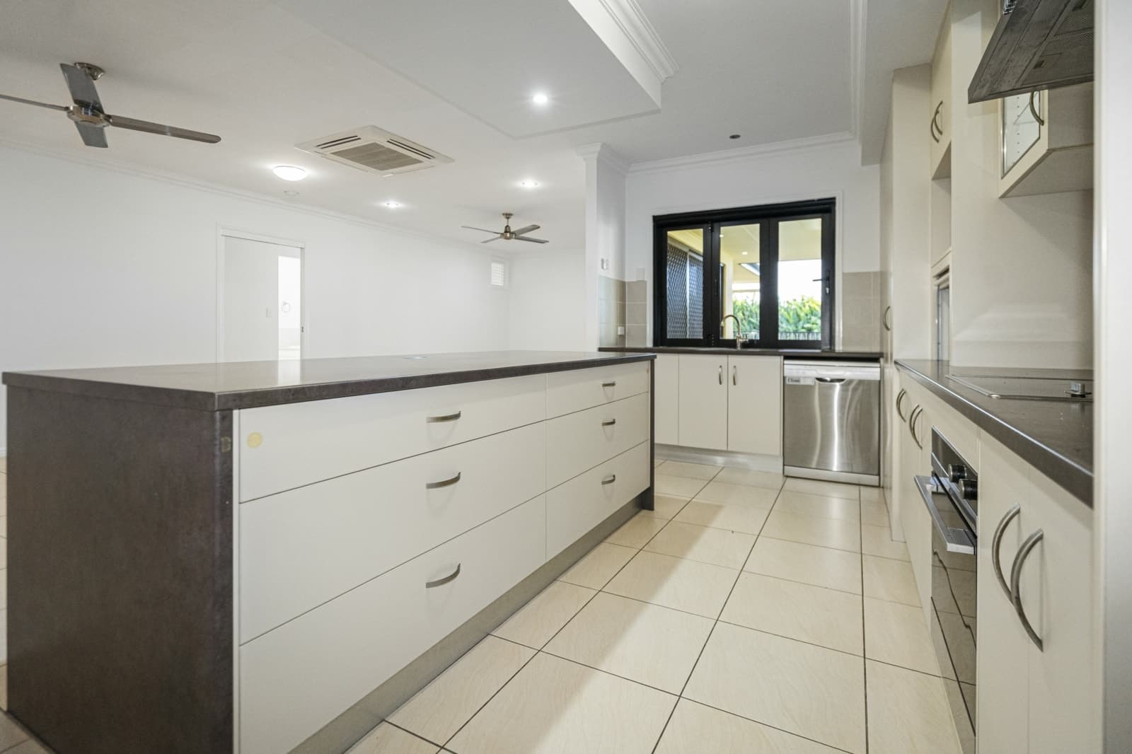 18 Chantilly Street,Bargara, Bargara - Thumbnail 6