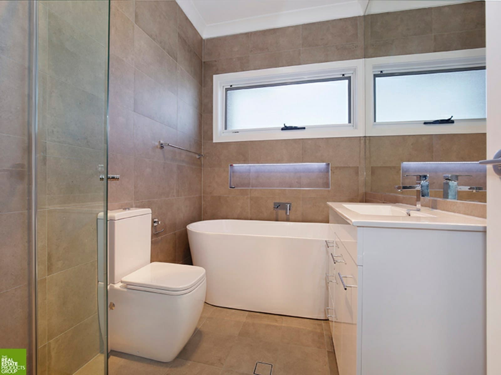 21 Balmoral Street, BALGOWNIE, Balgownie - Thumbnail 3