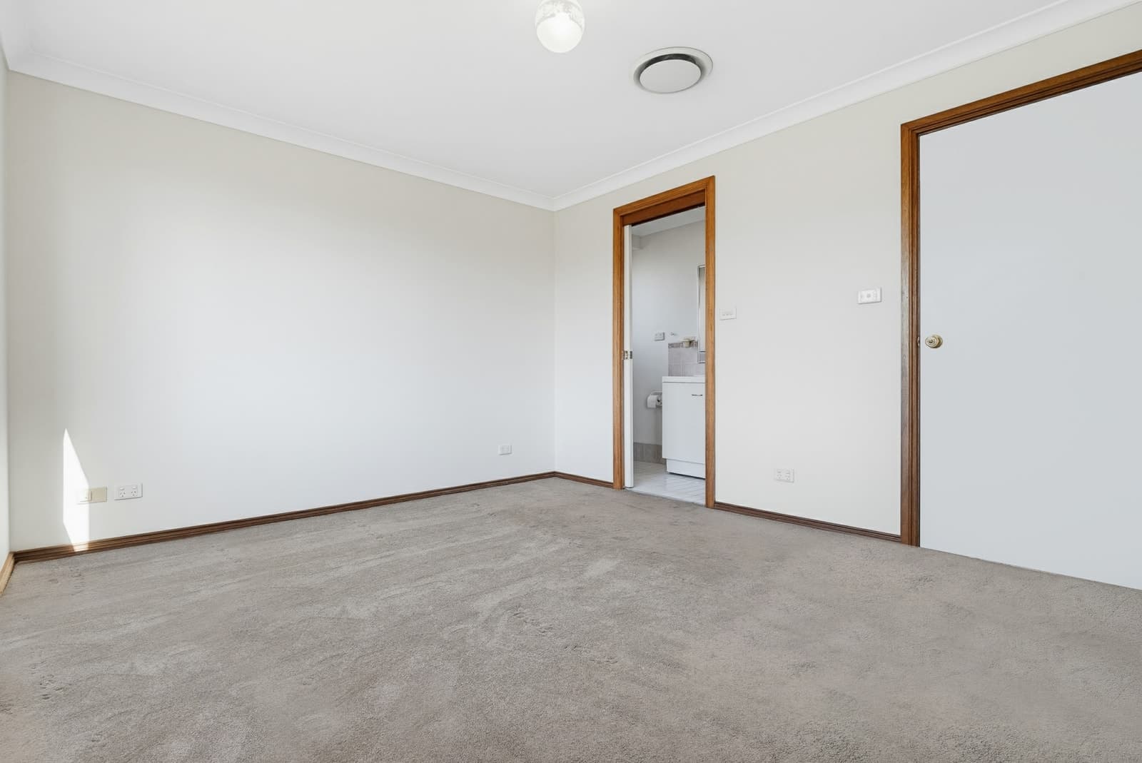 9A McKay Street, TOONGABBIE, Toongabbie - Thumbnail 6