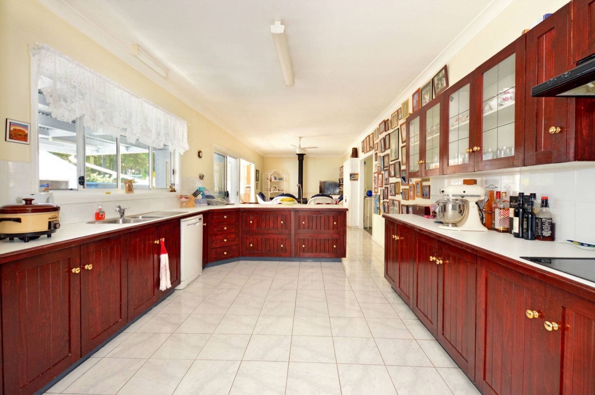 9 Lamont Young Drive, Mystery Bay - Thumbnail 3