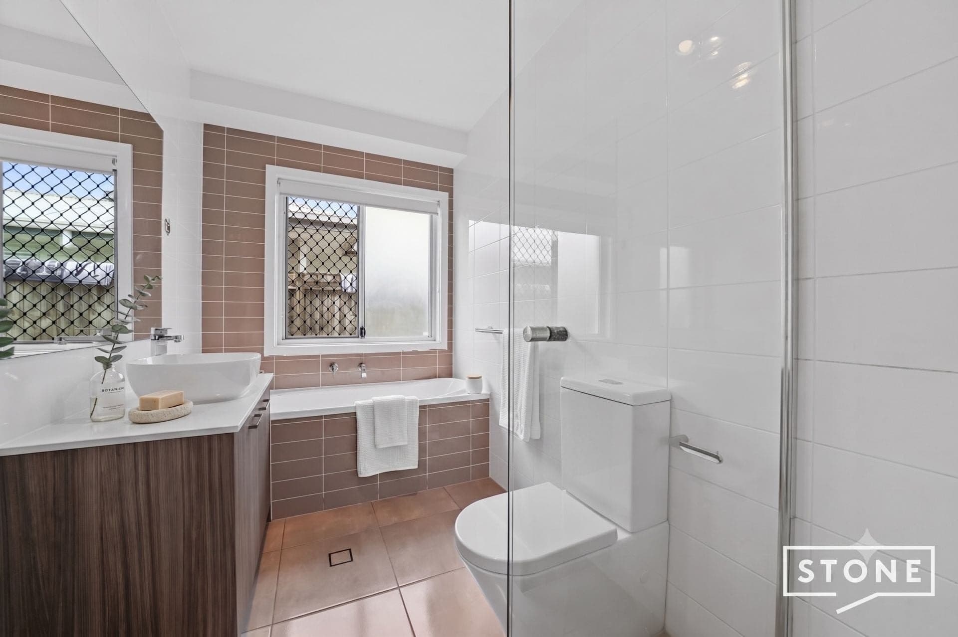 1&2/16 Waheed Street, Marsden, Marsden - Thumbnail 7
