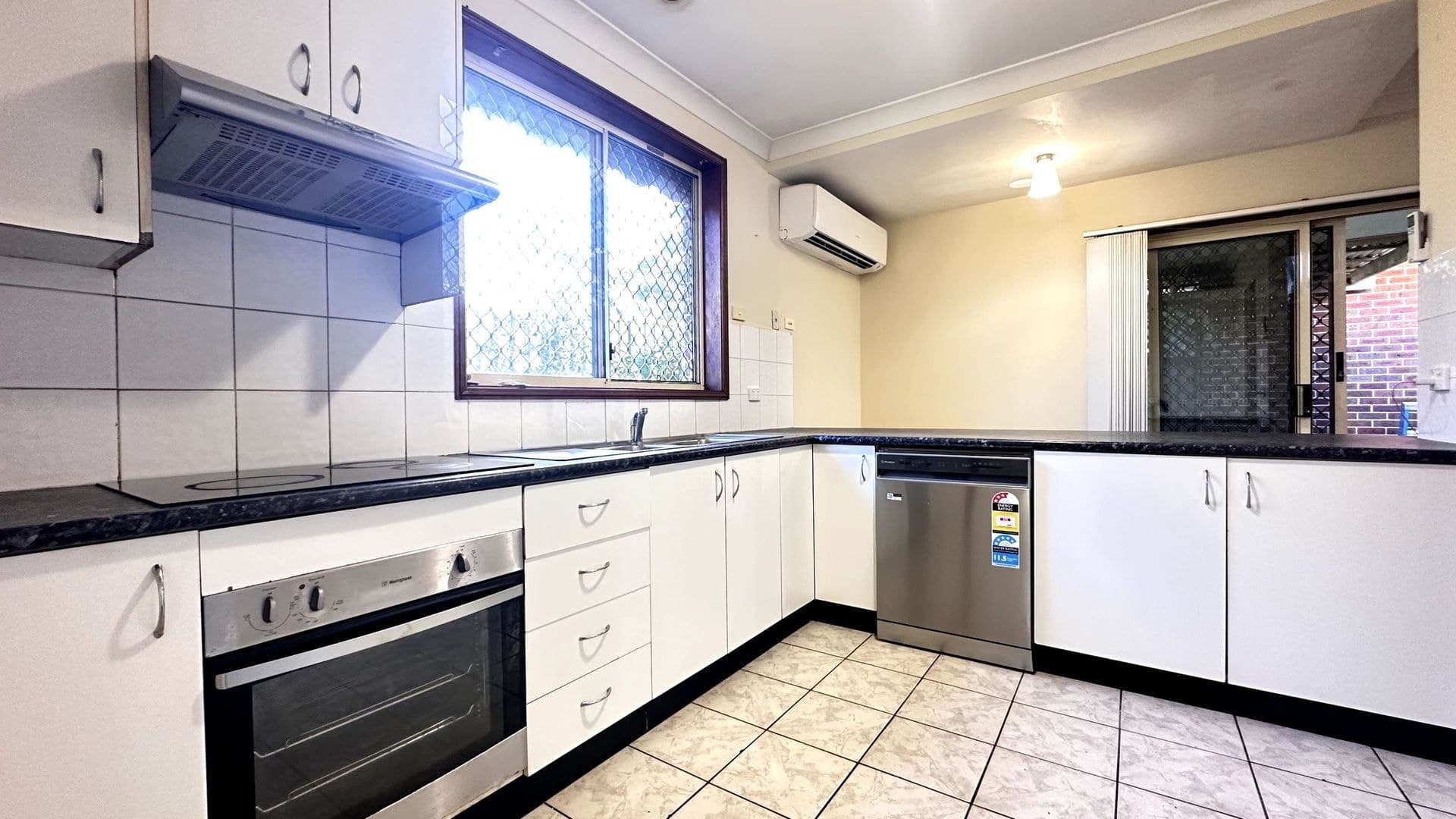 Shop 2, 14 Redfern Road, Minto, NSW, 2566, Macquarie Fields - Thumbnail 6