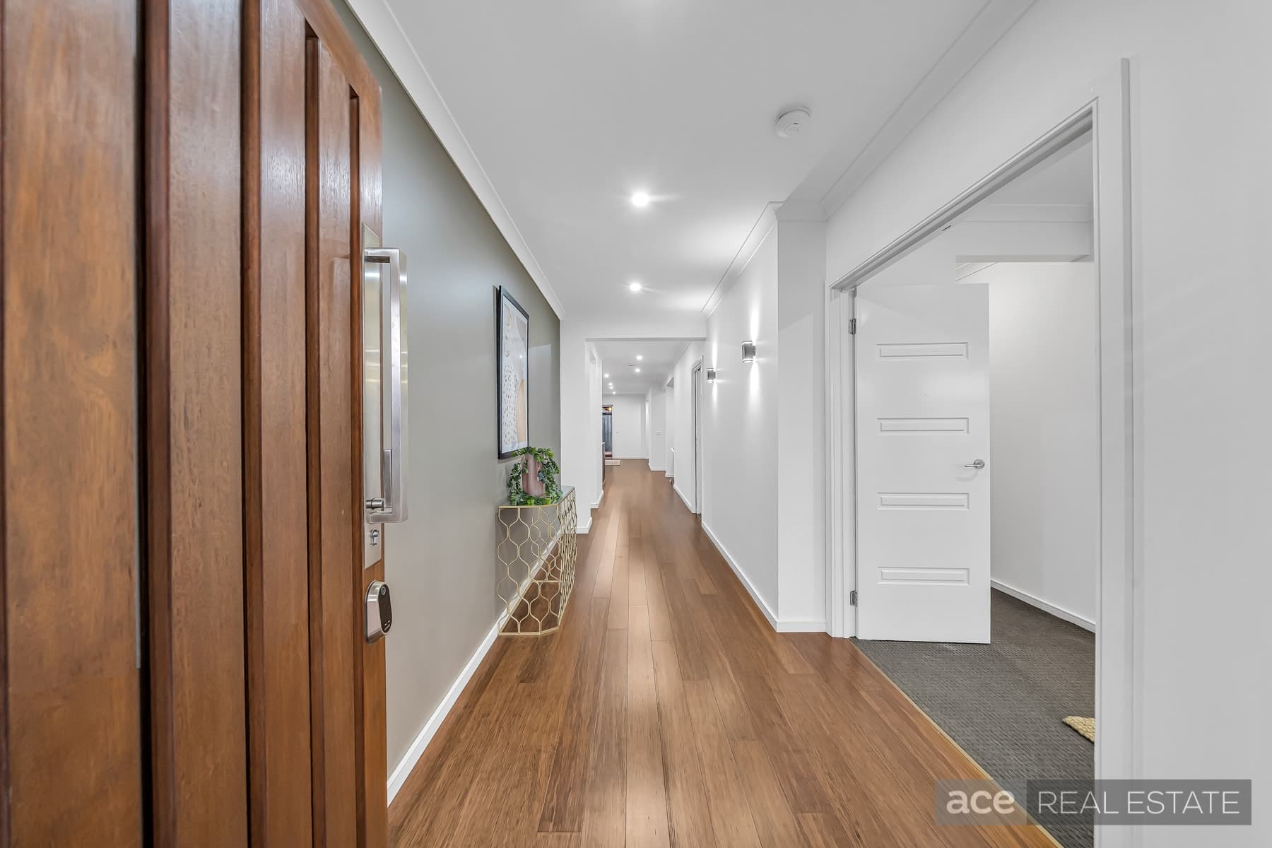 10 Seagrass Crescent POINT COOK VIC 3030, Point Cook - Thumbnail 5