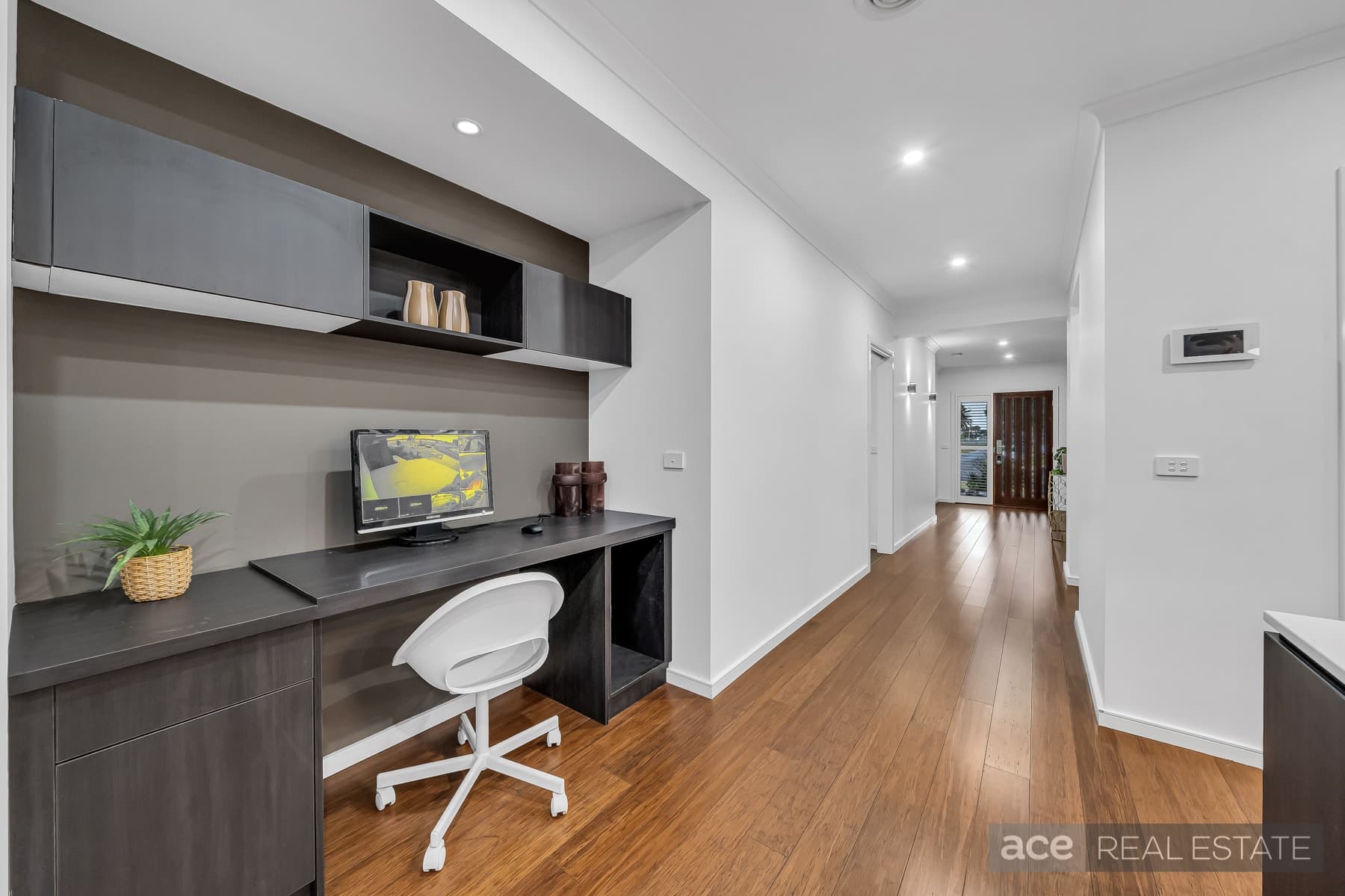 10 Seagrass Crescent POINT COOK VIC 3030, Point Cook - Thumbnail 6