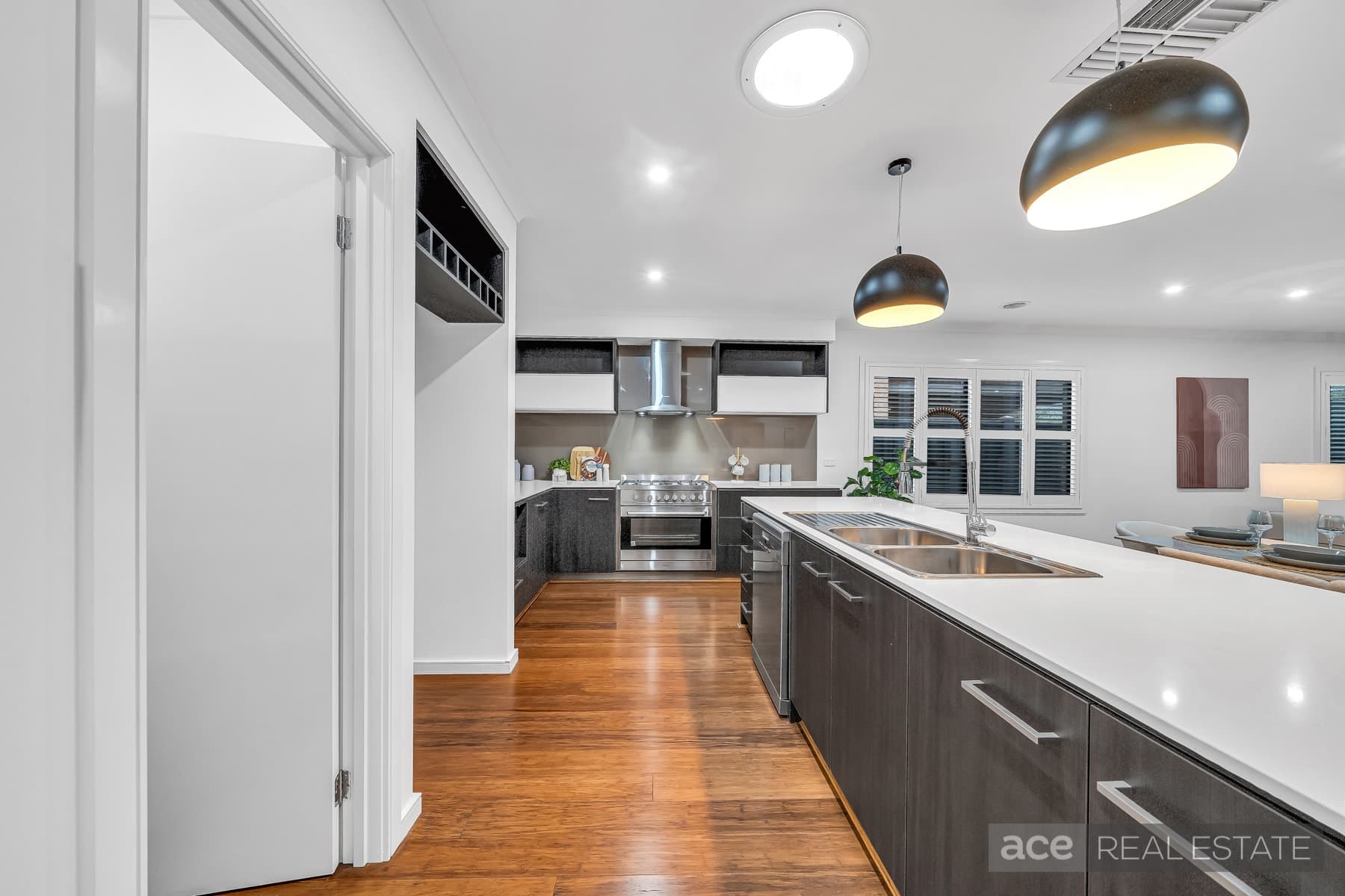 10 Seagrass Crescent POINT COOK VIC 3030, Point Cook - Thumbnail 7
