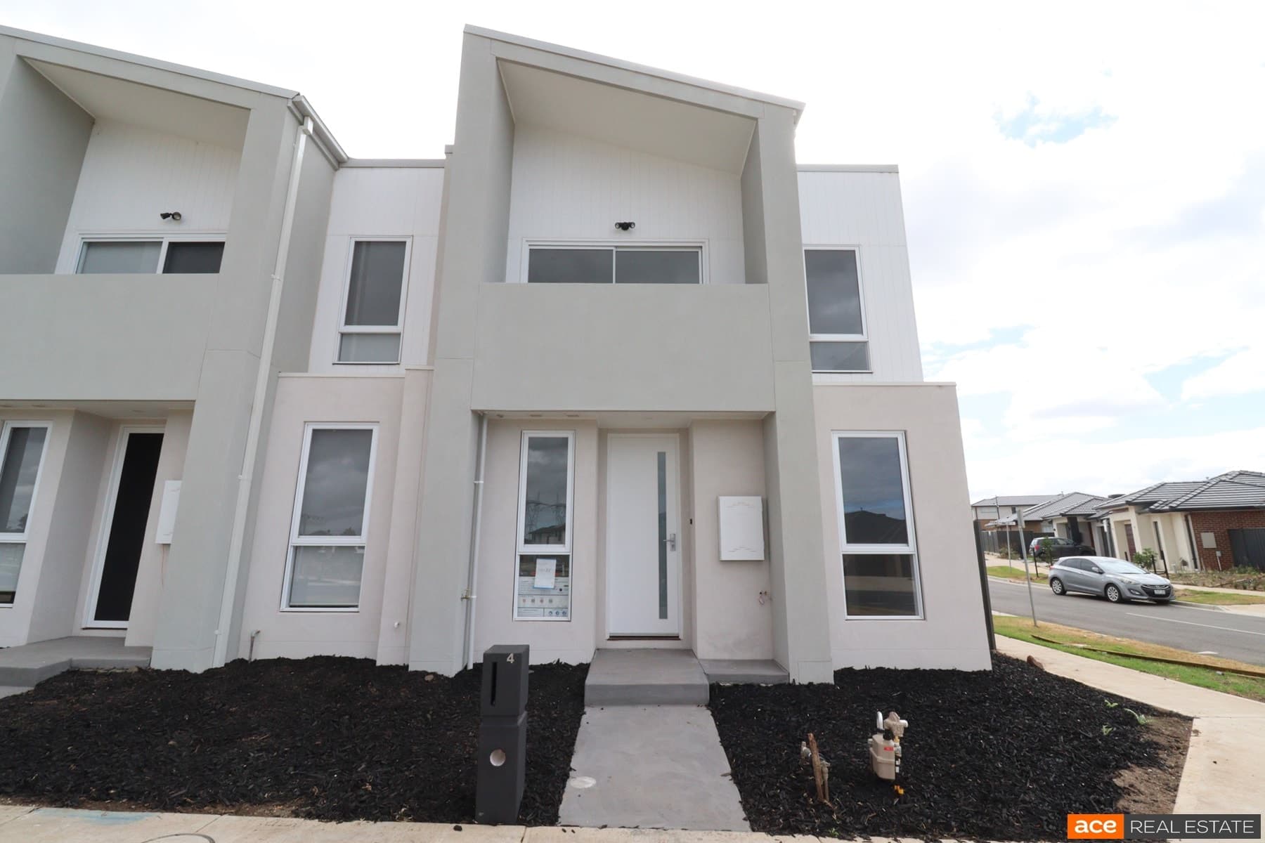 42 Conondale Avenue TRUGANINA VIC 3029, Truganina - Thumbnail 2