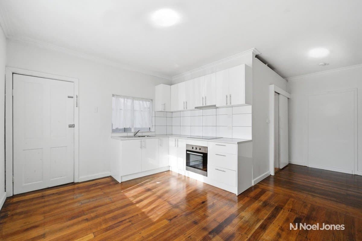 2/119 Bedford Road, Ringwood East - Thumbnail 2