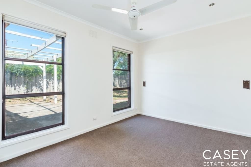 54 Endeavour Drive, Cranbourne North, VIC 3977, Cranbourne North - Thumbnail 6