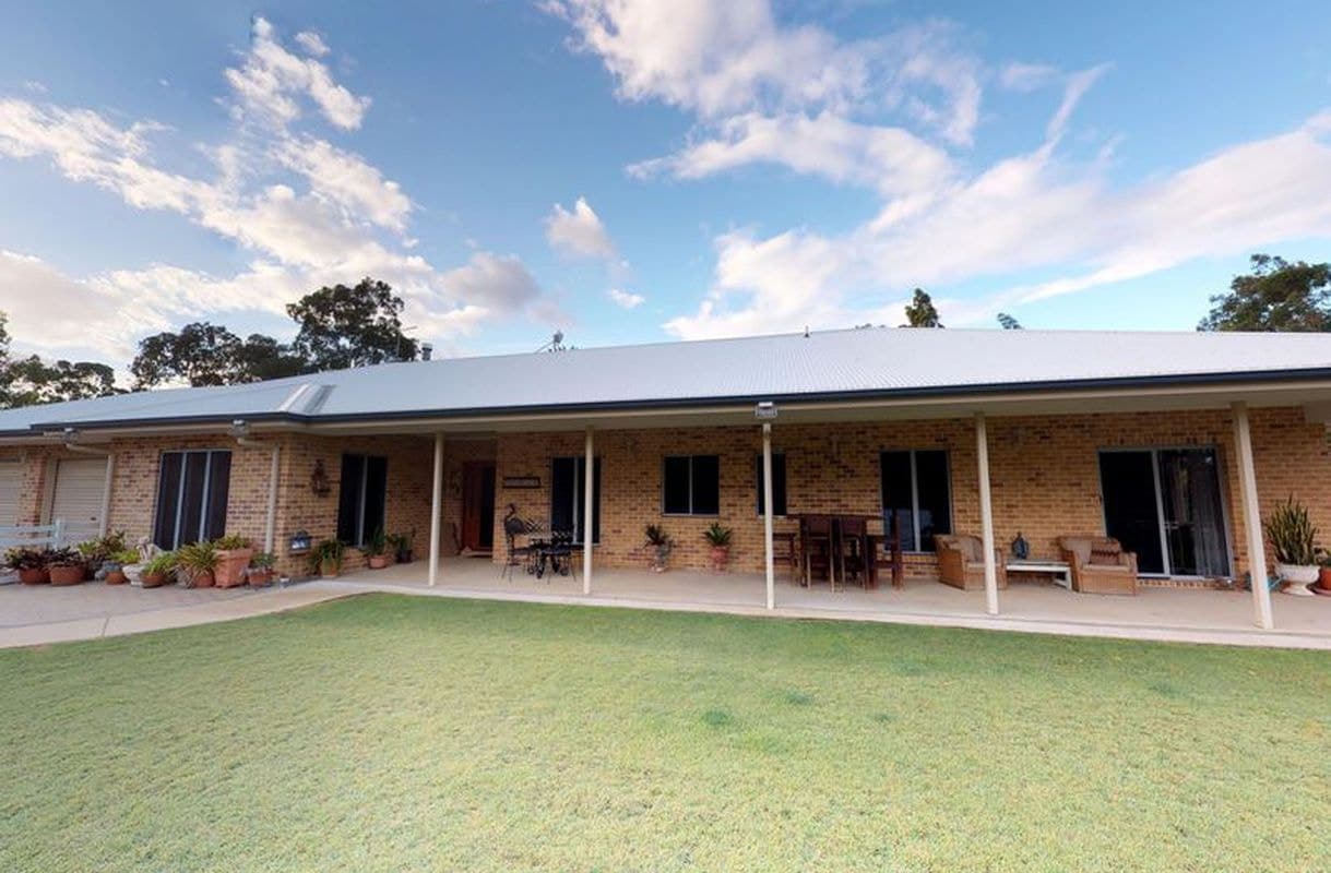 48 Essex Court, Mount Hallen, Mount Hallen - Thumbnail 5