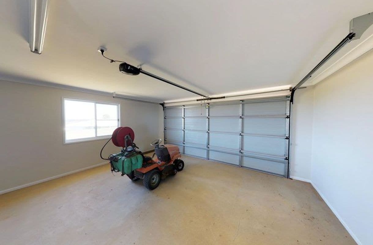 Lot 41 Charlotte Drive, Hampton, Hampton - Thumbnail 7
