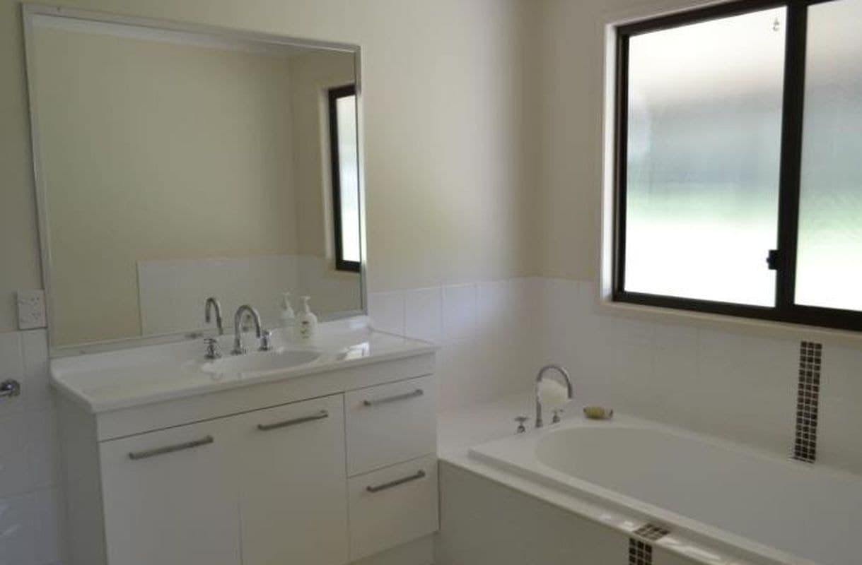 36 Pikes Road, Glass House Mountains, Glass House Mountains - Thumbnail 8