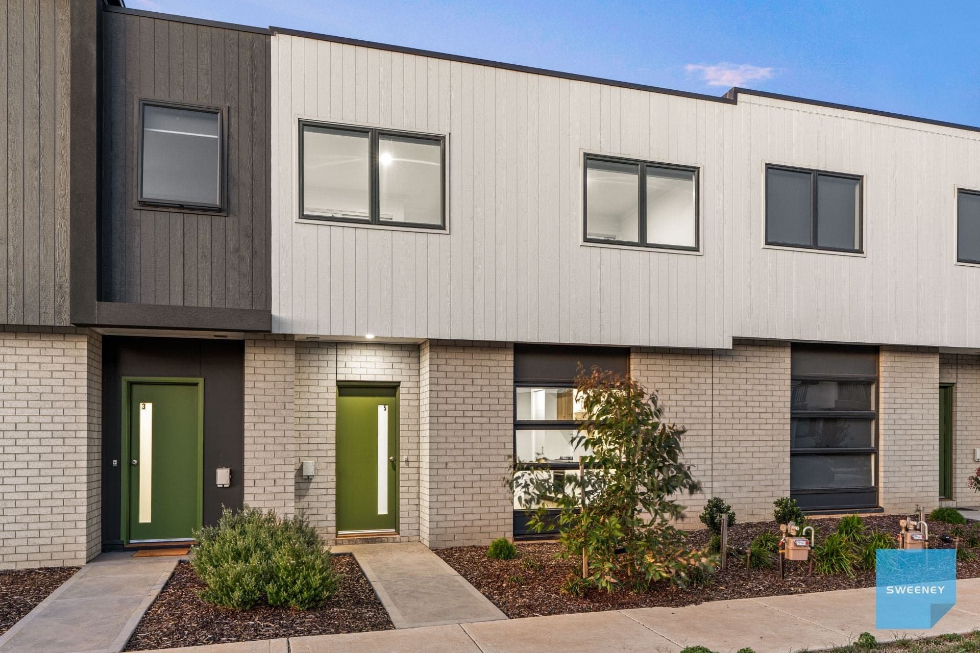 5 Kobe Street, DEANSIDE, Deanside - Thumbnail 2