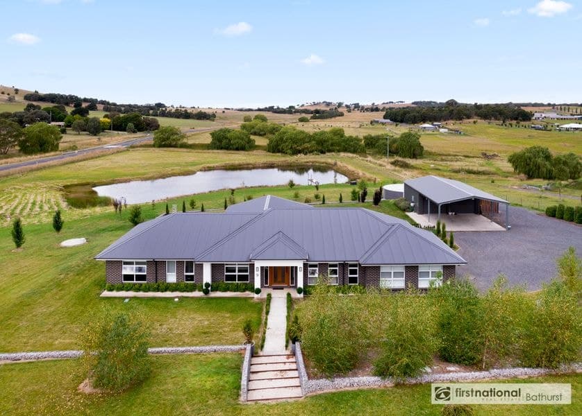 9 Green Grove, Blayney NSW 2799, Blayney - Image 1