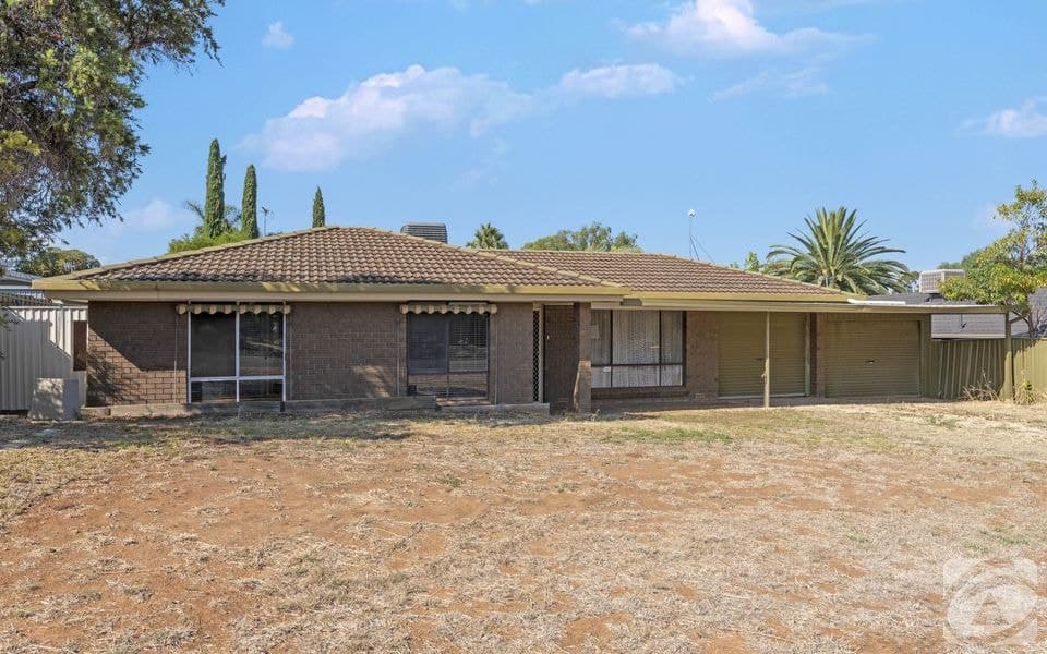 13 Manya Crescent, Craigmore SA 5114, Craigmore - Image 1