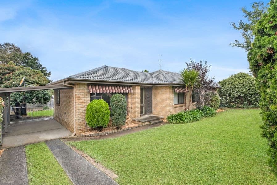 38 Kennedy Close, Moss Vale NSW 2577, Moss Vale - Image 1