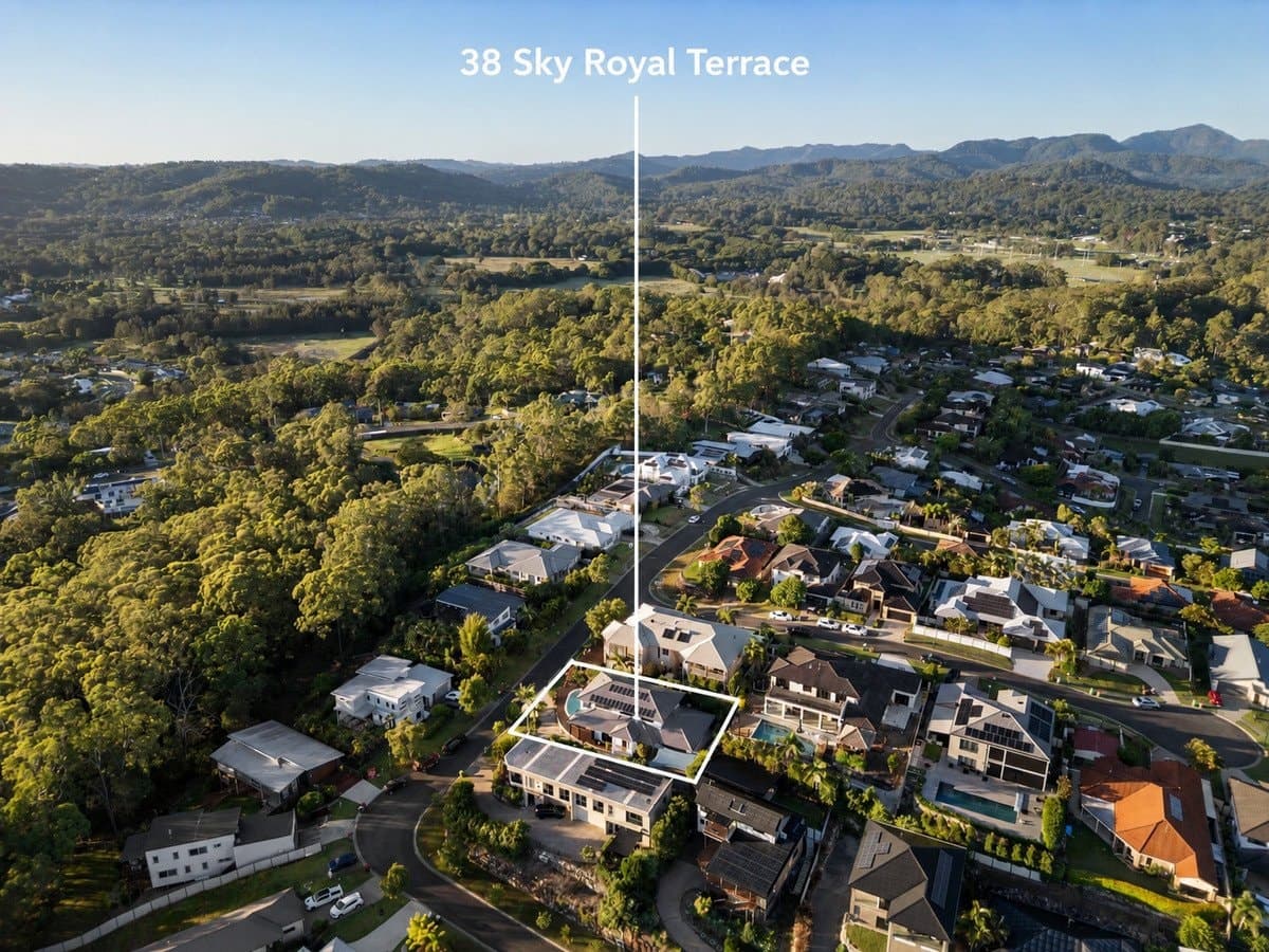 38 Sky Royal Terrace, BURLEIGH HEADS QLD 4220, Burleigh Heads Property Image - Thumbnail 4