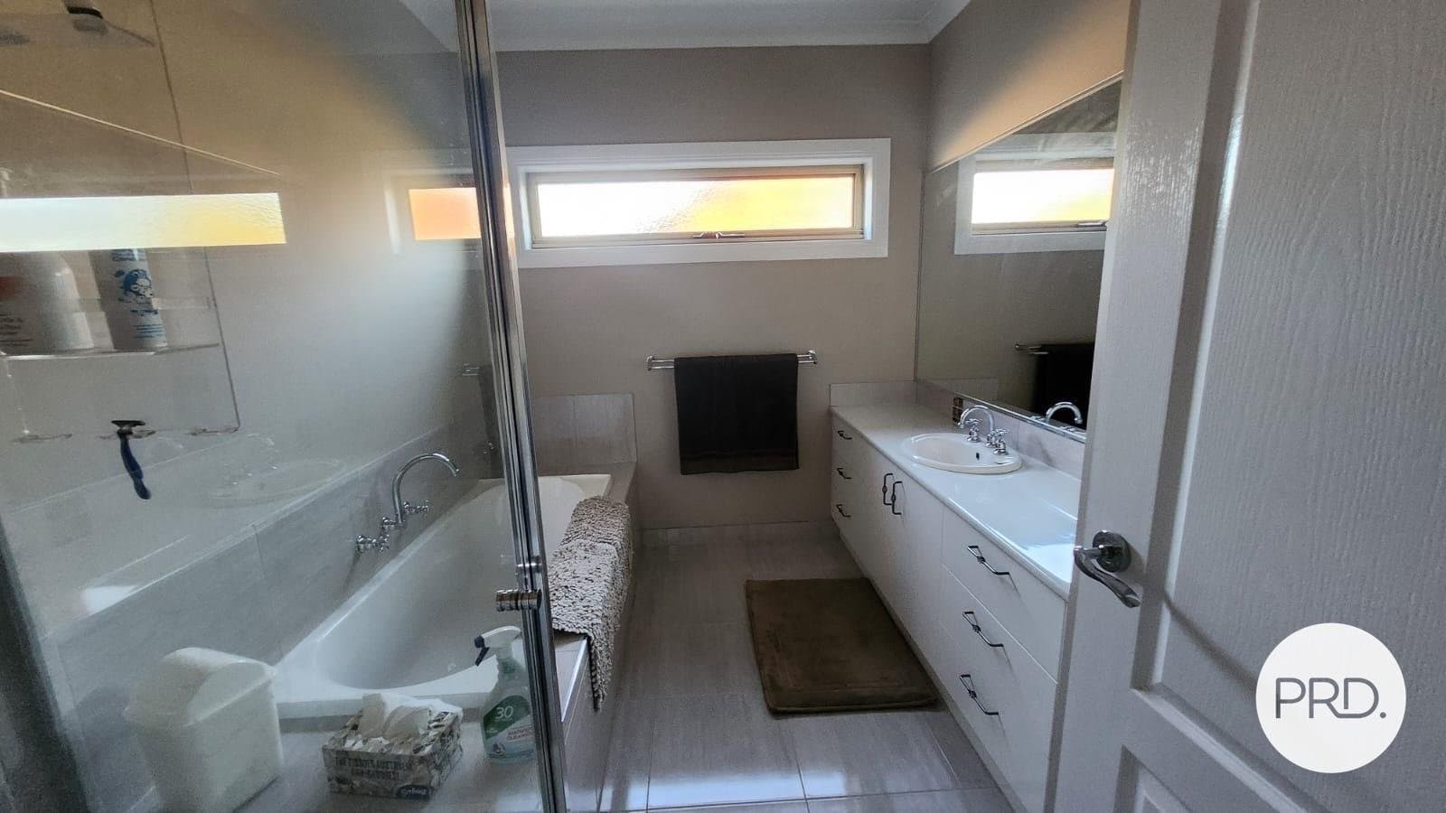 24 Plover Drive, KIALLA VIC 3631, Kialla - Thumbnail 8