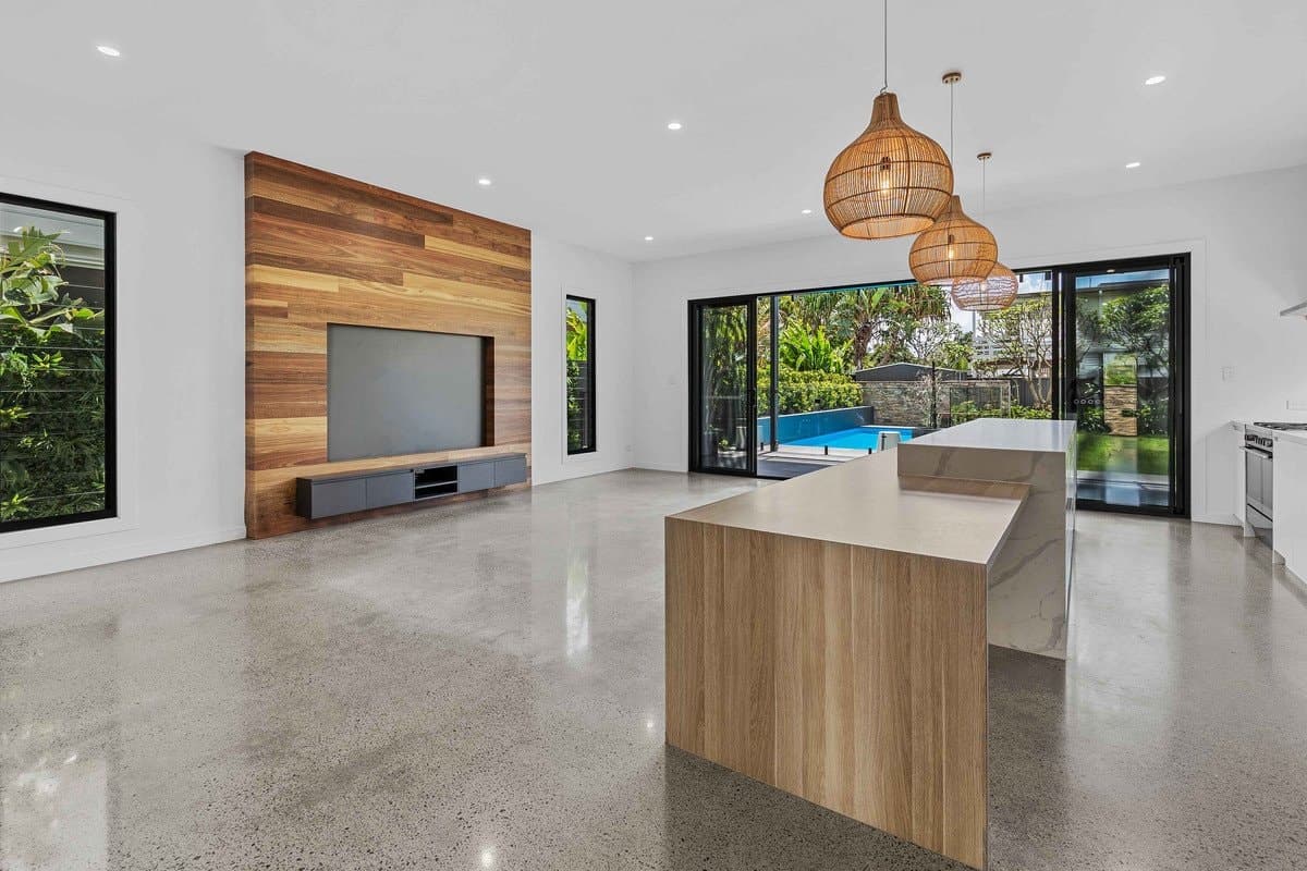 31
                Dawn
                Parade
            
            
            
            miami
            
            
            QLD,
            4220, Miami - Thumbnail 5