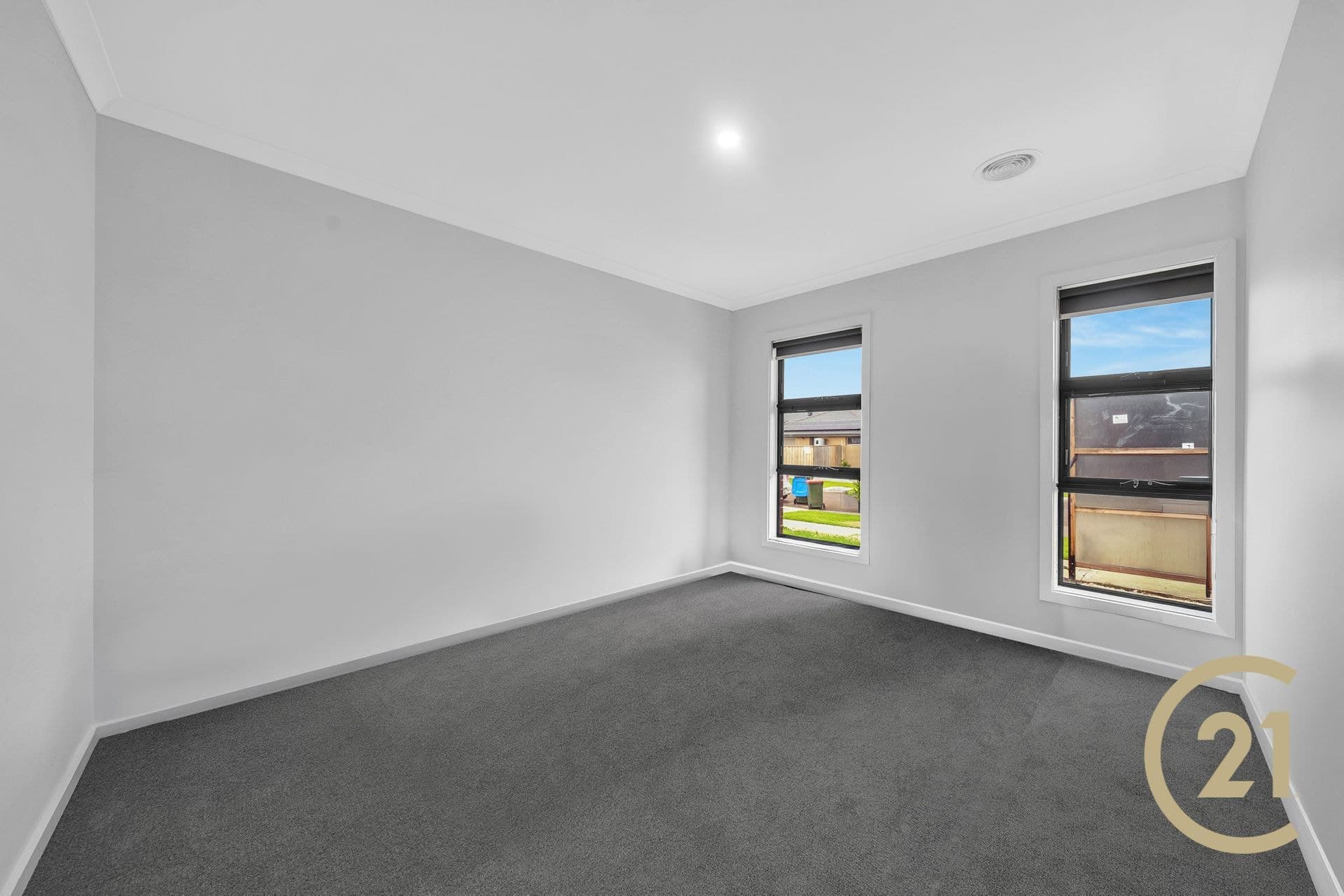 Suite 4 241-244 Caroline Springs Blvd, Caroline Springs, VIC, 3023, Tarneit - Thumbnail 3