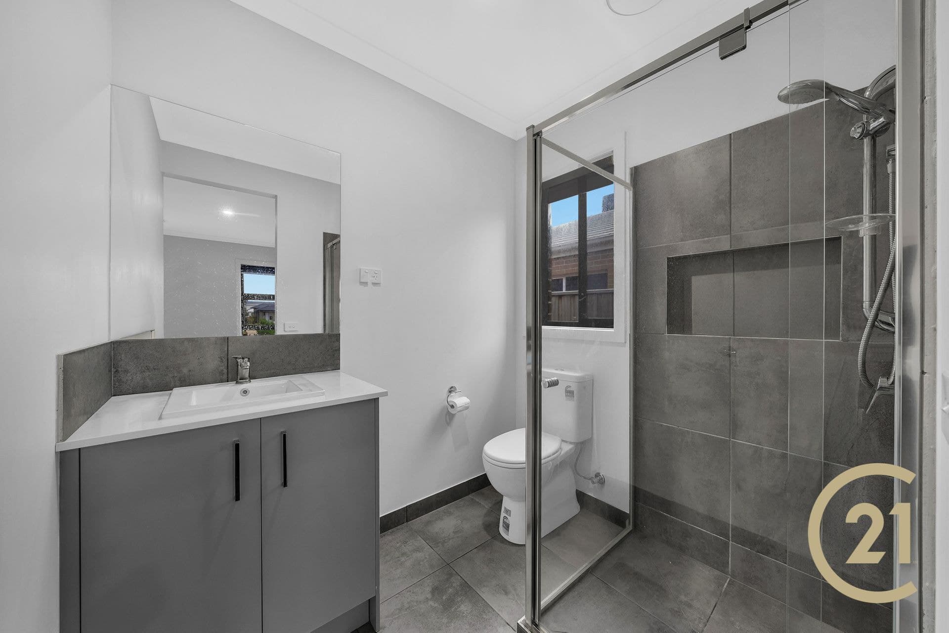 Suite 4 241-244 Caroline Springs Blvd, Caroline Springs, VIC, 3023, Tarneit - Thumbnail 4