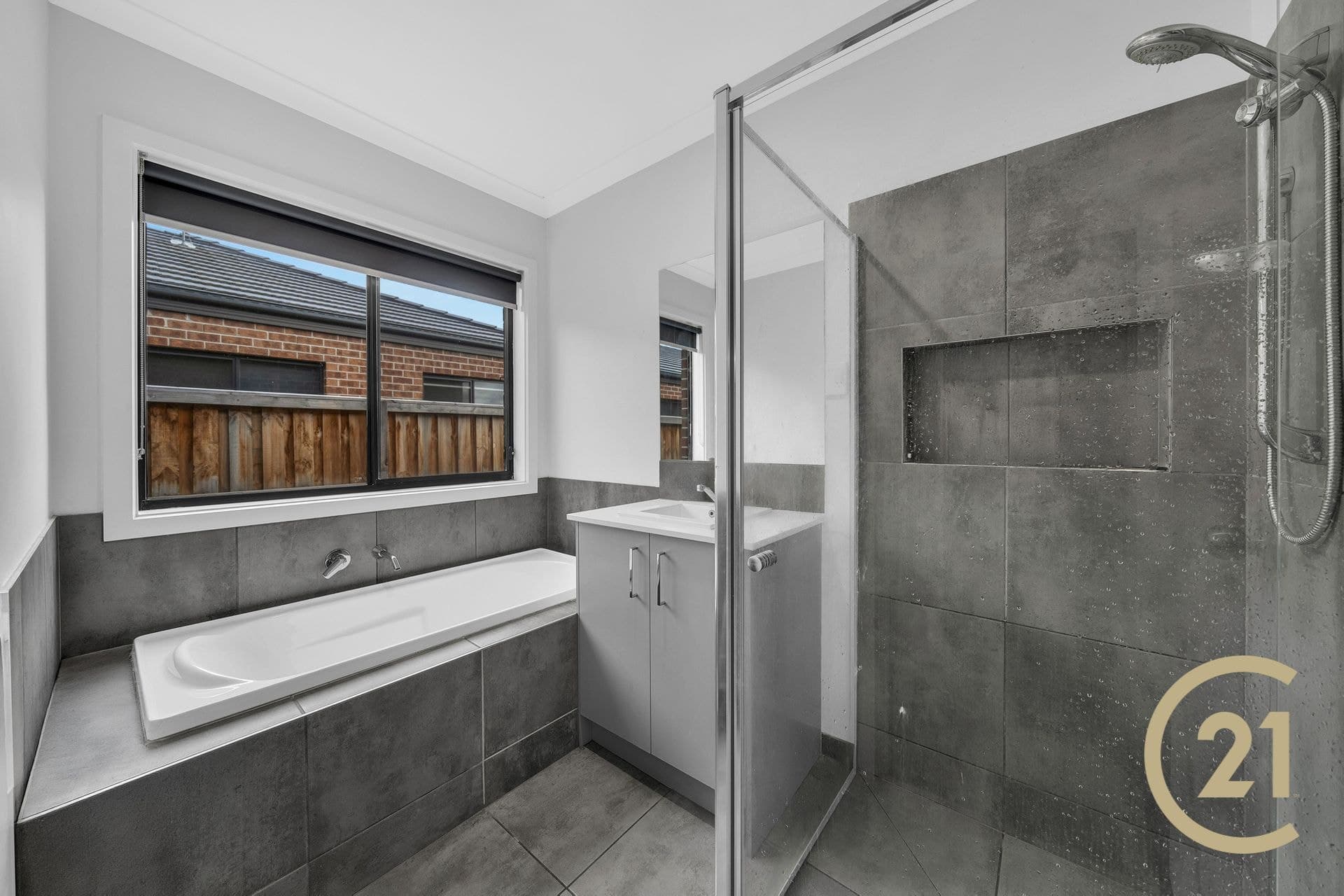 Suite 4 241-244 Caroline Springs Blvd, Caroline Springs, VIC, 3023, Tarneit - Thumbnail 8