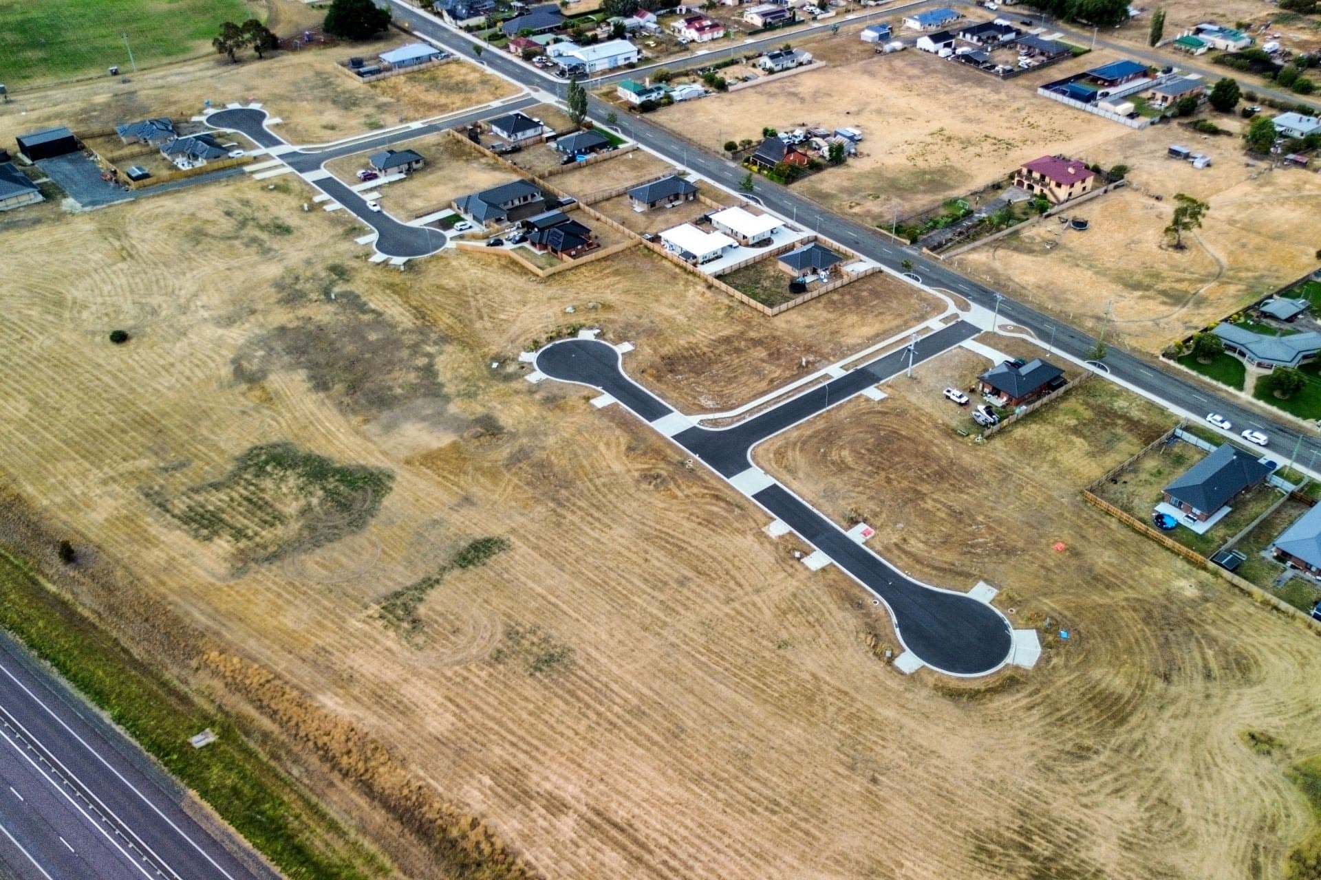 Grange Estate Kempton TAS, Kempton - Thumbnail 4