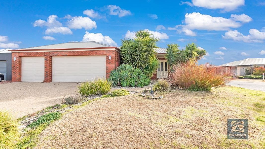 20 Brenton Avenue, Echuca VIC 3564, Echuca - Image 1