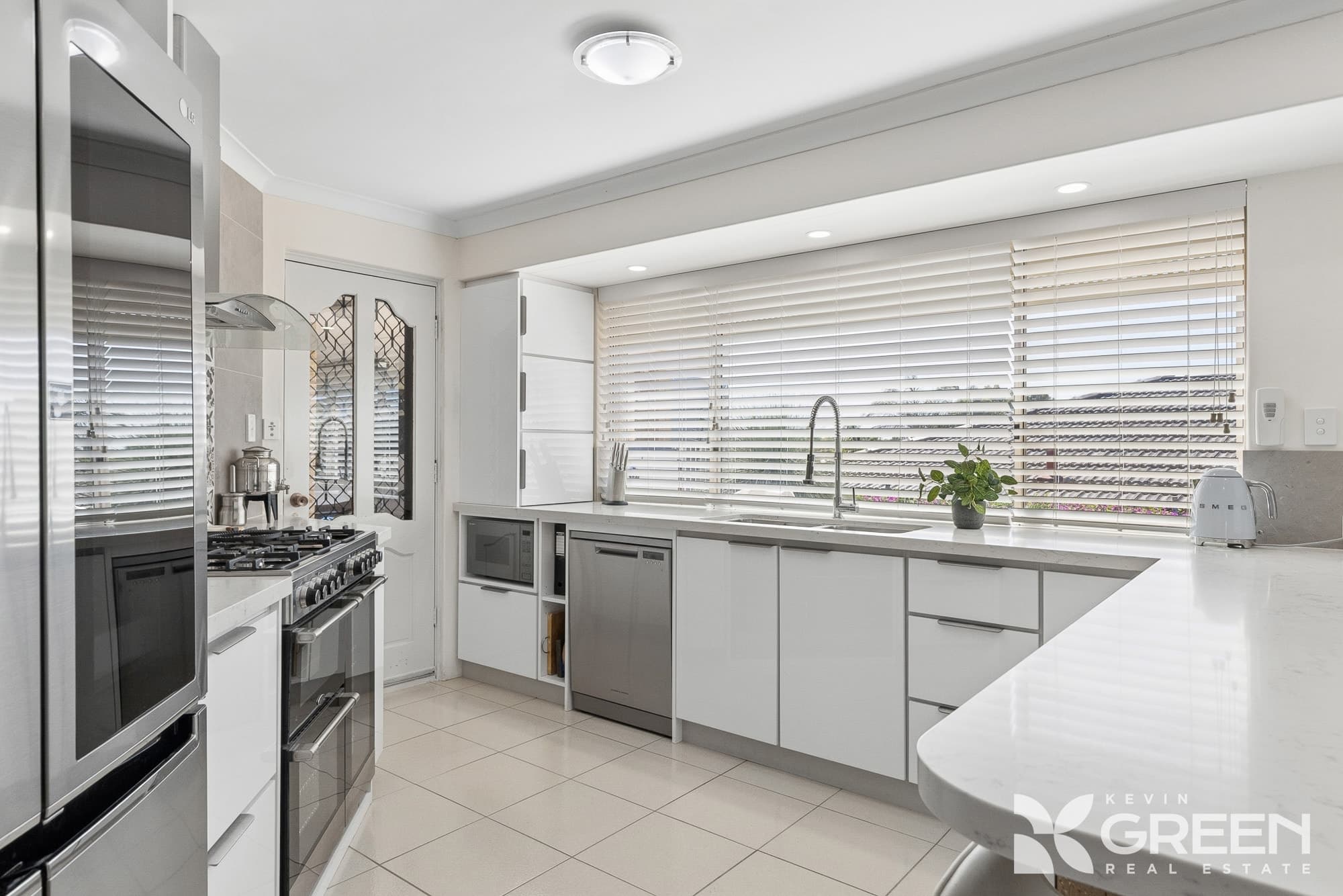 9 Lacebark Court, Halls Head WA, 6210, Halls Head - Thumbnail 4