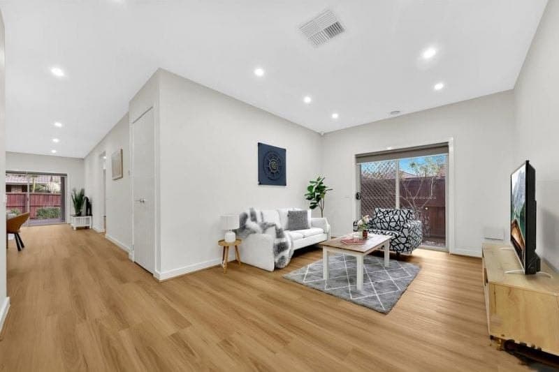 4 Cloverfield Crescent, Wollert, Wollert - Thumbnail 3
