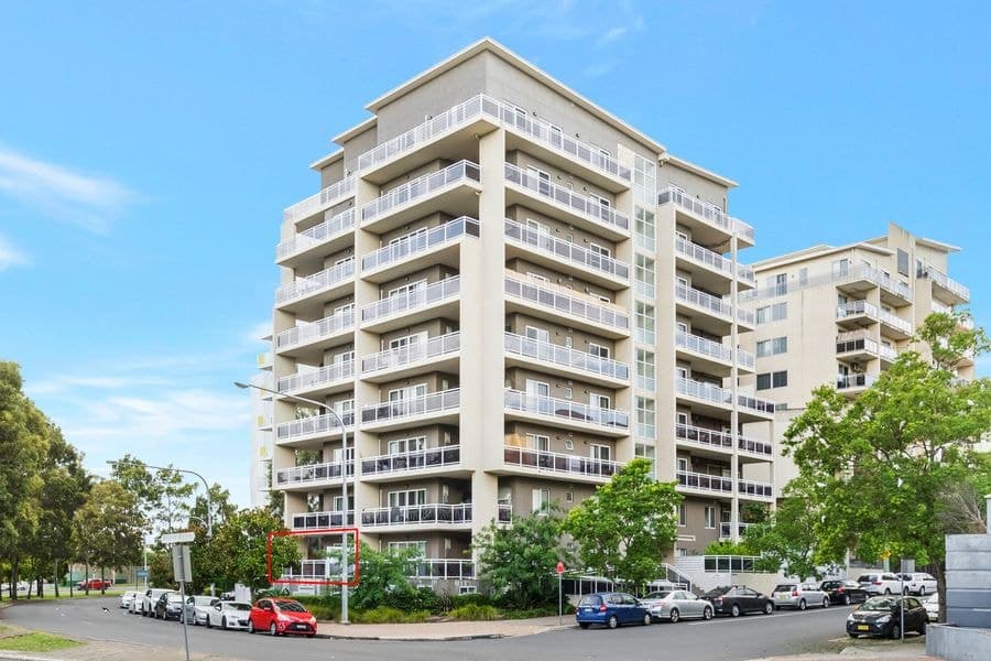 Warwick Farm NSW 2170, Warwick Farm - Image 1