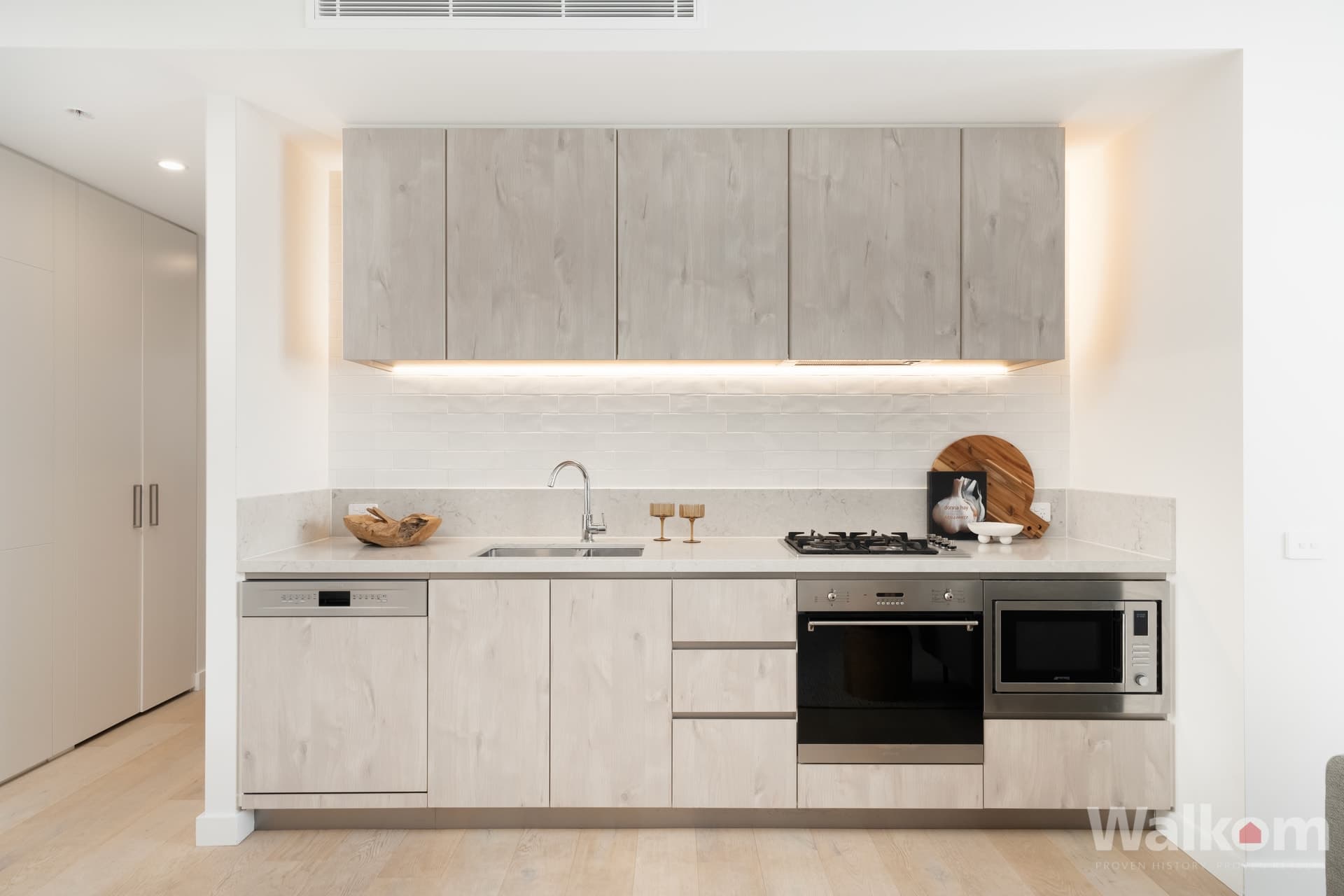 701/169 Hunter Street, Newcastle - Thumbnail 4