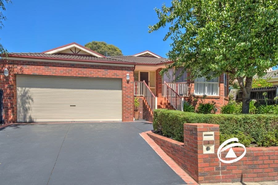 5 Sue Place, Berwick VIC 3806, Berwick - Image 1