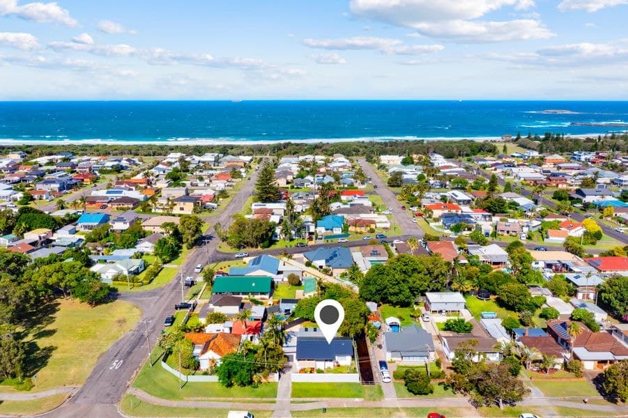 3 Pacific Highway, Blacksmiths NSW 2281, Blacksmiths - Image 1