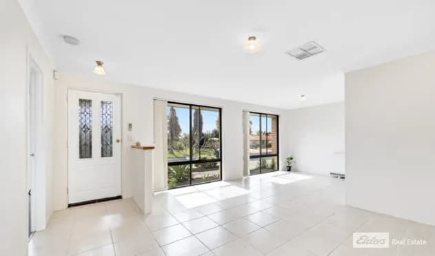 22 Tamarisk Drive, Halls Head, WA, 6210, Halls Head - Thumbnail 2