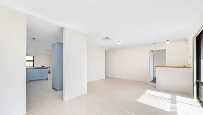 22 Tamarisk Drive, Halls Head, WA, 6210, Halls Head - Thumbnail 4