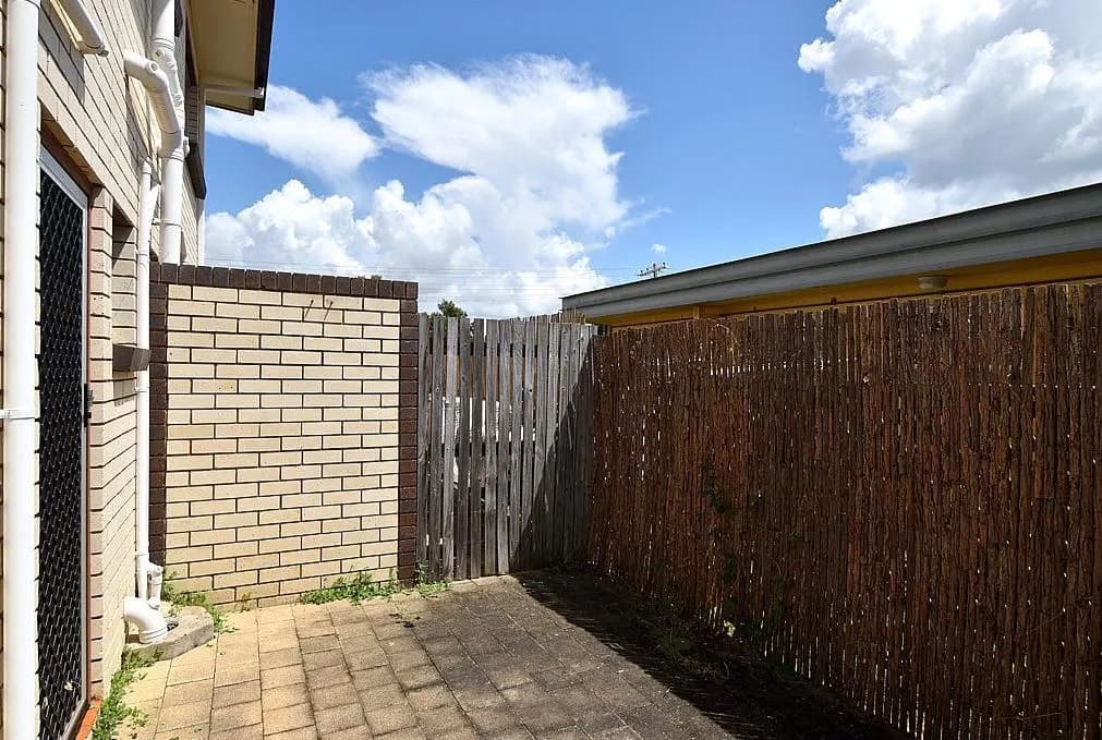 2/17 Fletcher Street, West Gladstone, QLD, 4680, West Gladstone - Thumbnail 5