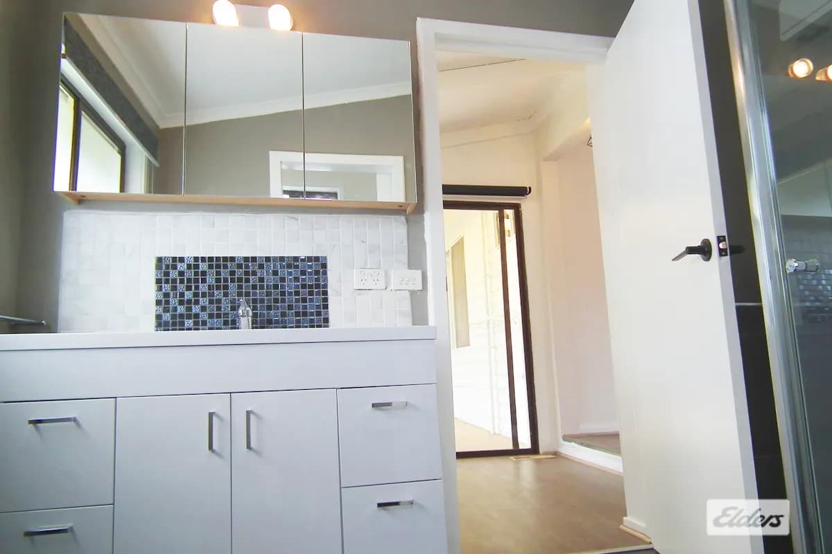 17 Day Street, East Bendigo, VIC, 3550, East Bendigo - Thumbnail 5