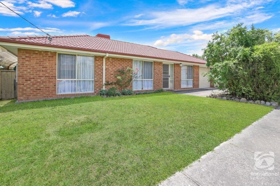 9 Wells Street, Beechworth VIC 3747, Beechworth - Image 1
