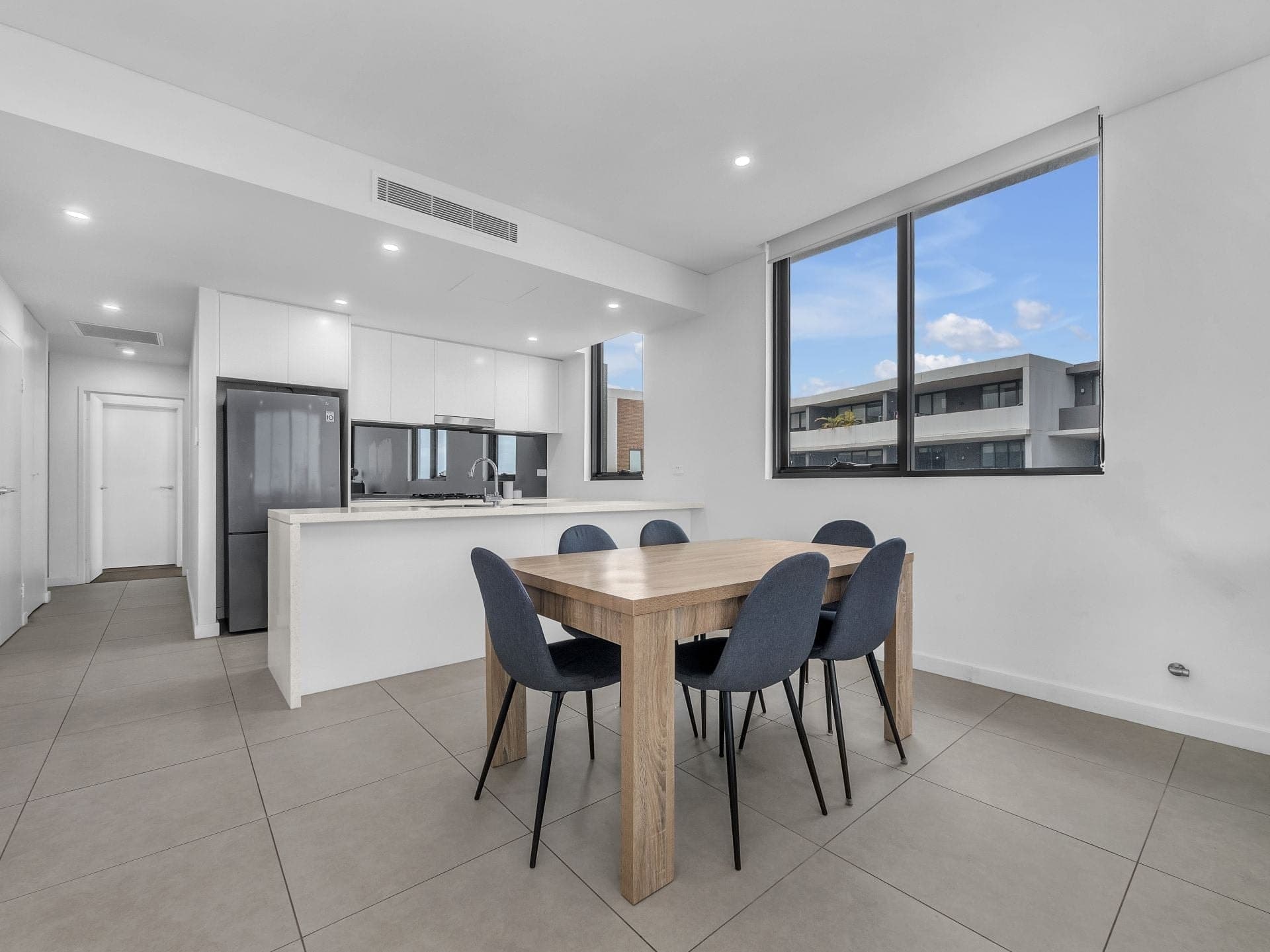 502/4 Saxby Close BOTANY NSW, Botany - Thumbnail 4