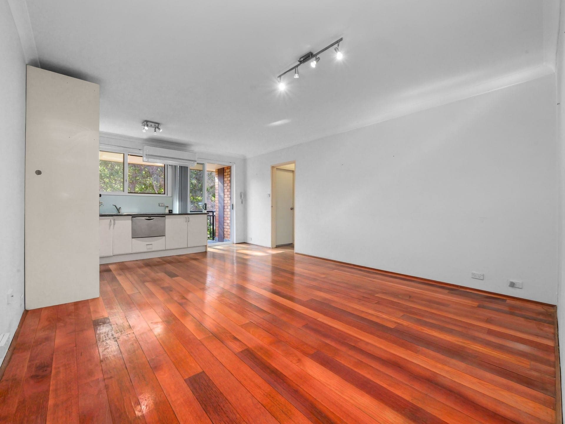 12/35 Brittain Crescent HILLSDALE NSW, Hillsdale - Thumbnail 2