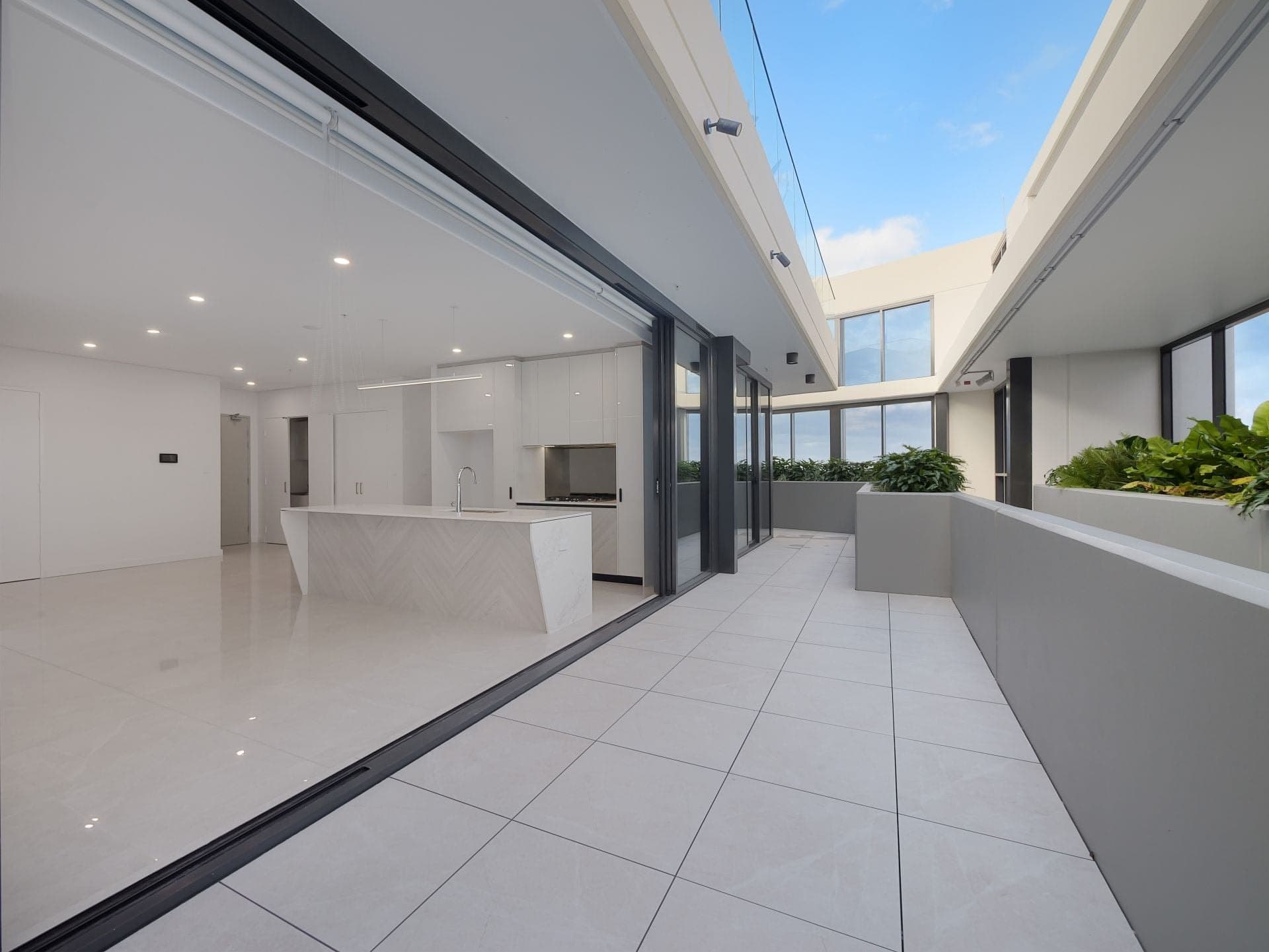 1819/9 Studio Drive EASTGARDENS NSW, Eastgardens - Image 1